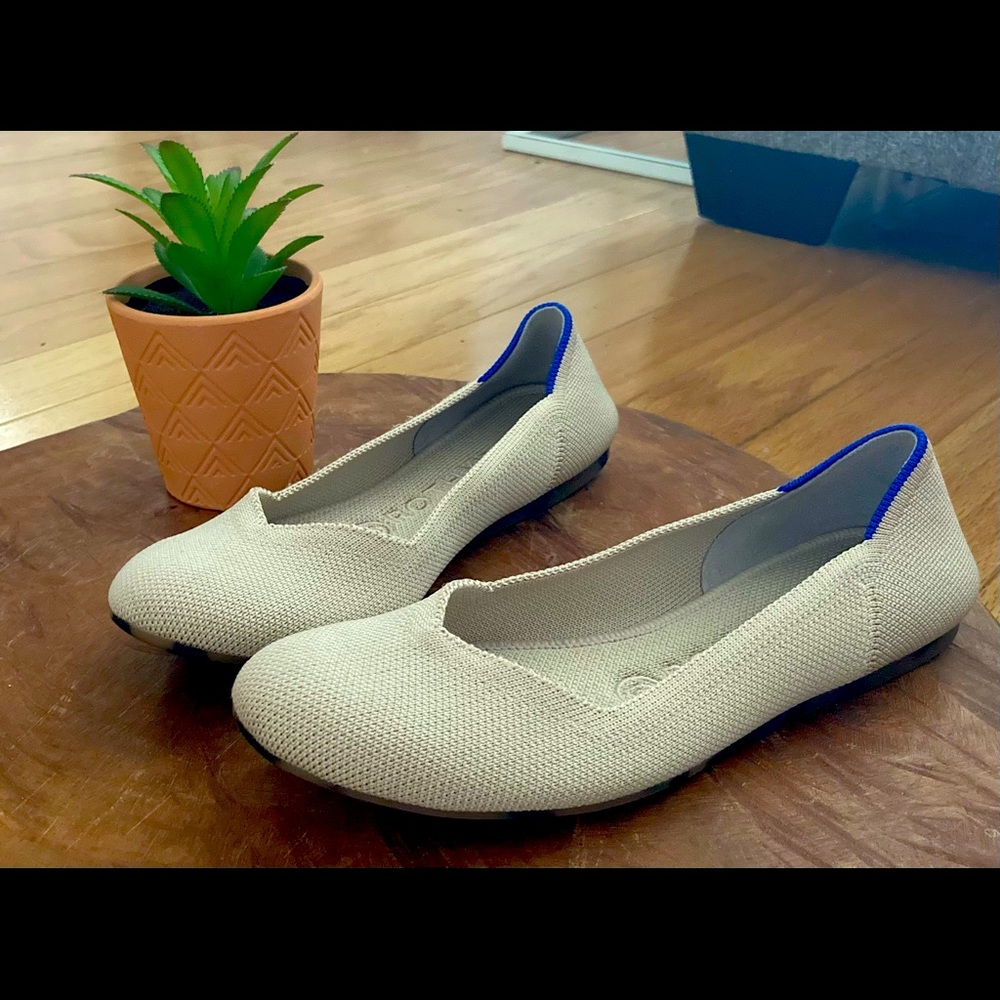 Incredibly comfy flats-barely worn